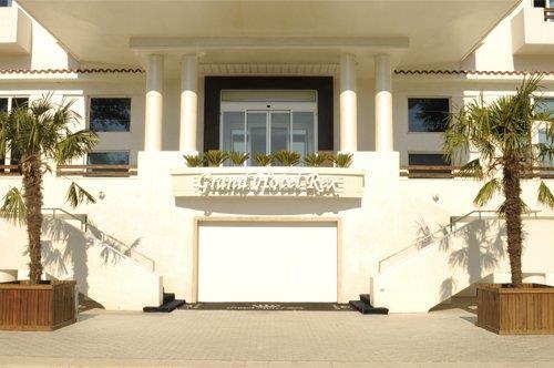 Grand Hotel Rex Mamaia Exterior photo